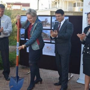 WA solar car park to power shopping centre