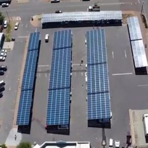 WA shopping centre cuts grid power by 40% with solar car park