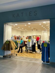  August 2024: Official opening of Katies at our centre!